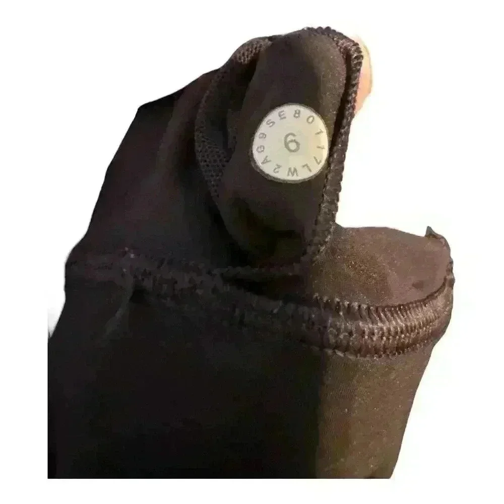 Lululemon Fast And Free Black Grape Bra,‎ Size 6